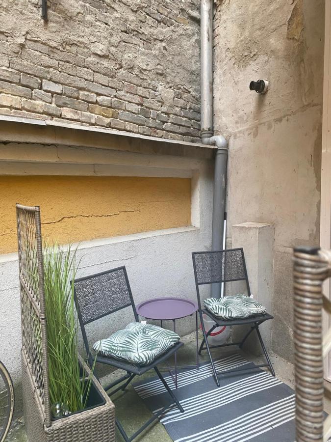 Apartment Tatra By The Danube Fully Accessible Budapest